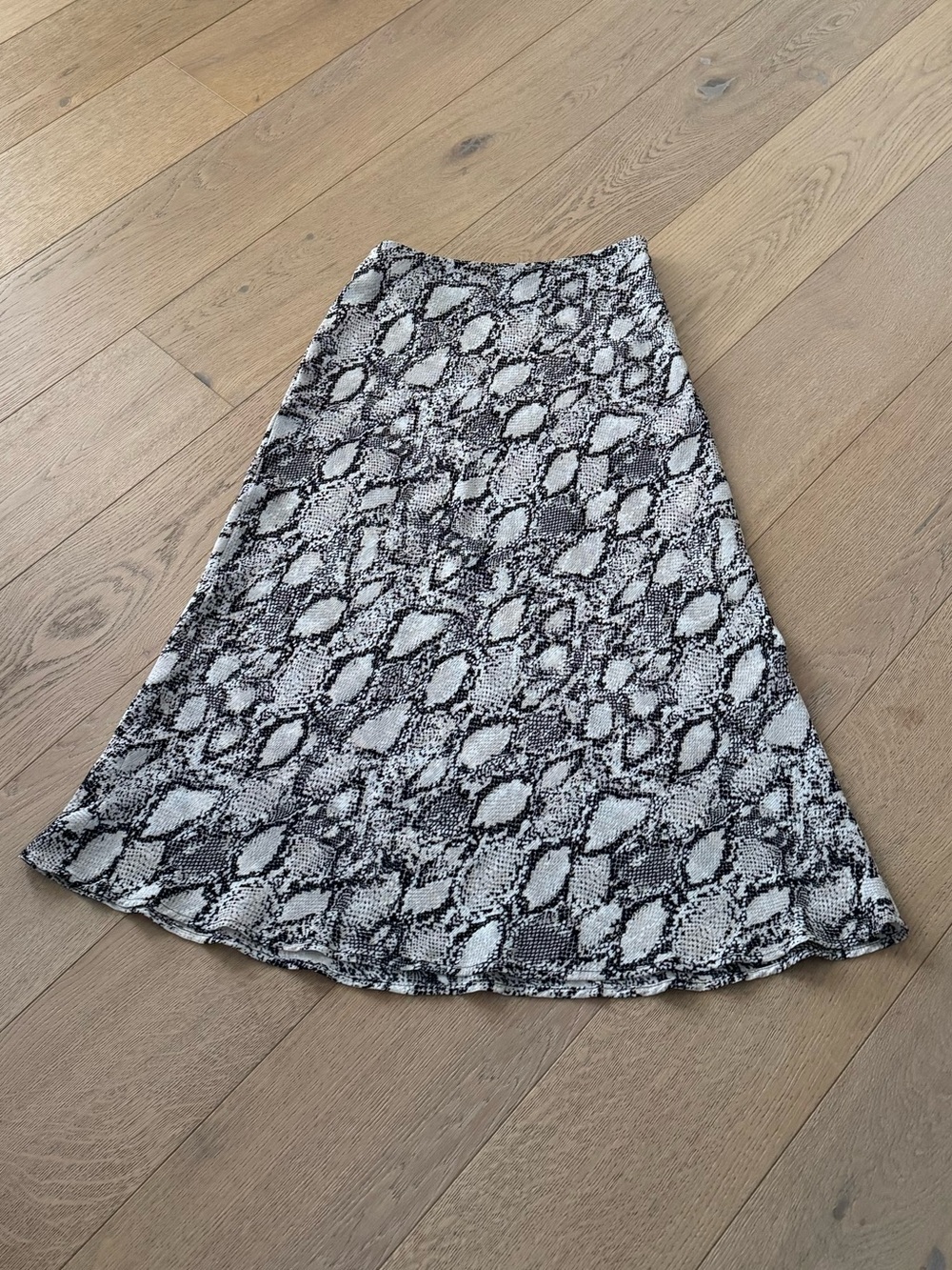 Bar III Snake Print Midi Skirt Size Small